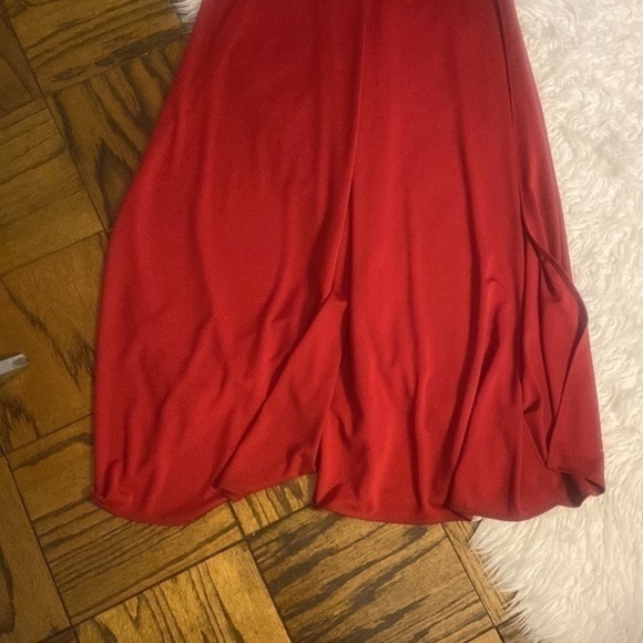 Abyss by Abby
SLEEVE PLUNGE V
NECK Gold BELTED DOUBLE HIGH SLIT MAXI Red DRESS S - Picture 7 of 14